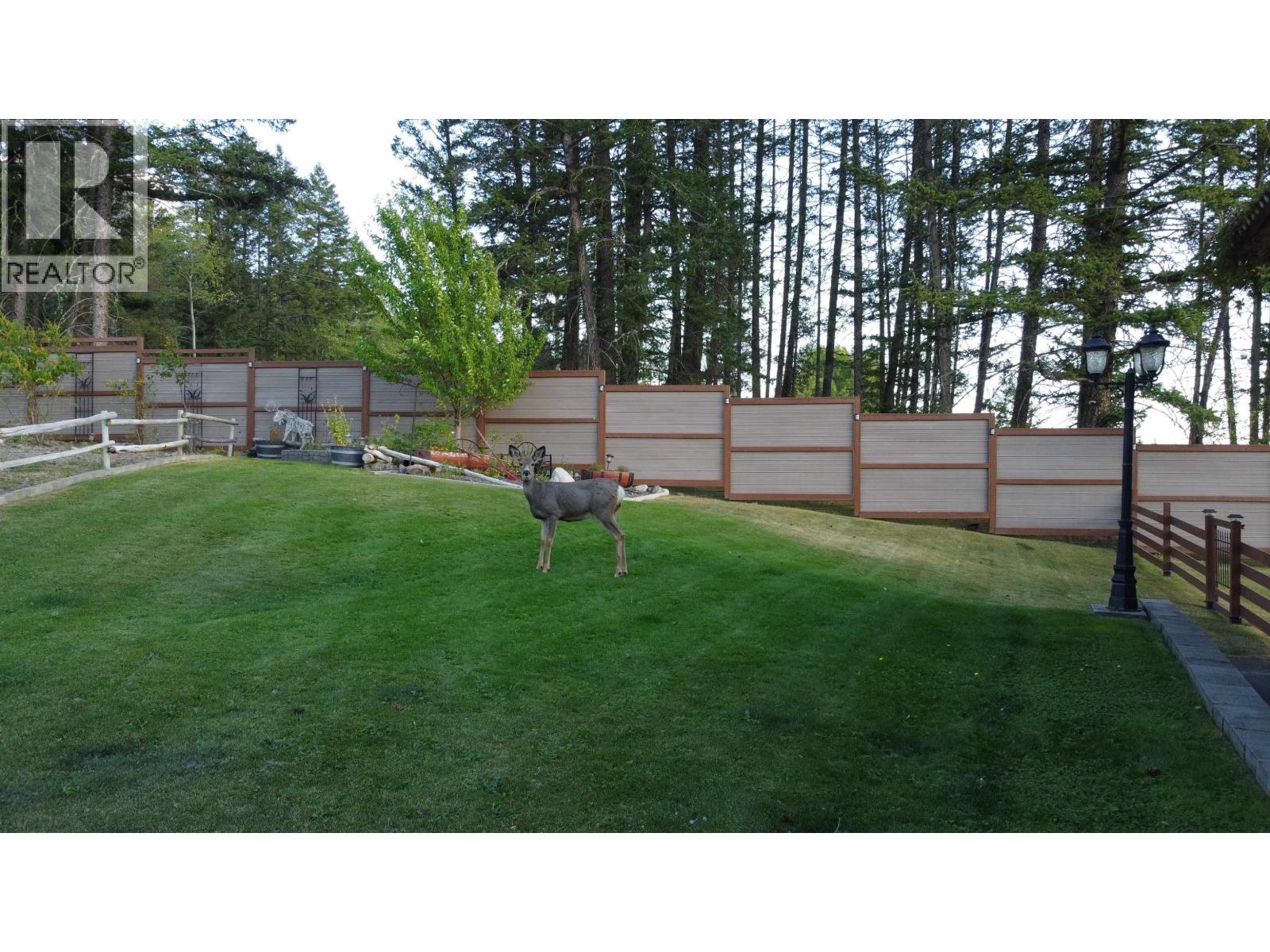 4782 Telqua Drive, 108 Mile Ranch, British Columbia  V0K 2Z0 - Photo 12 - R3050322