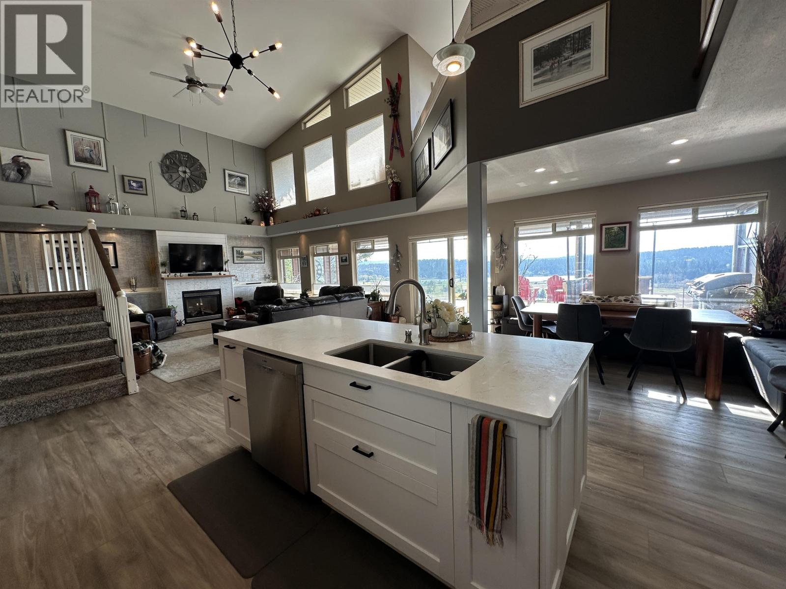 4782 Telqua Drive, 108 Mile Ranch, British Columbia  V0K 2Z0 - Photo 26 - R3050322