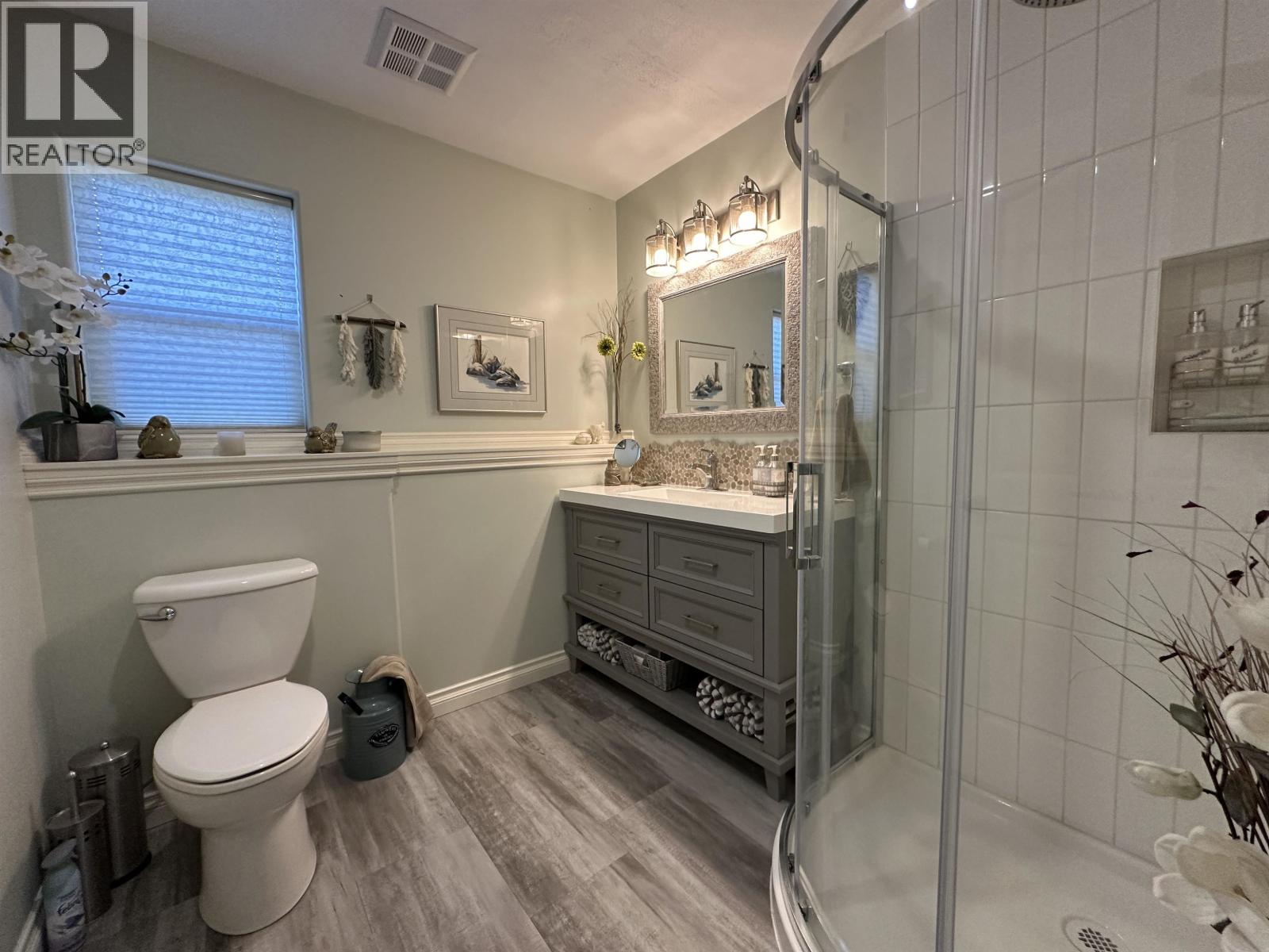 4782 Telqua Drive, 108 Mile Ranch, British Columbia  V0K 2Z0 - Photo 38 - R3050322