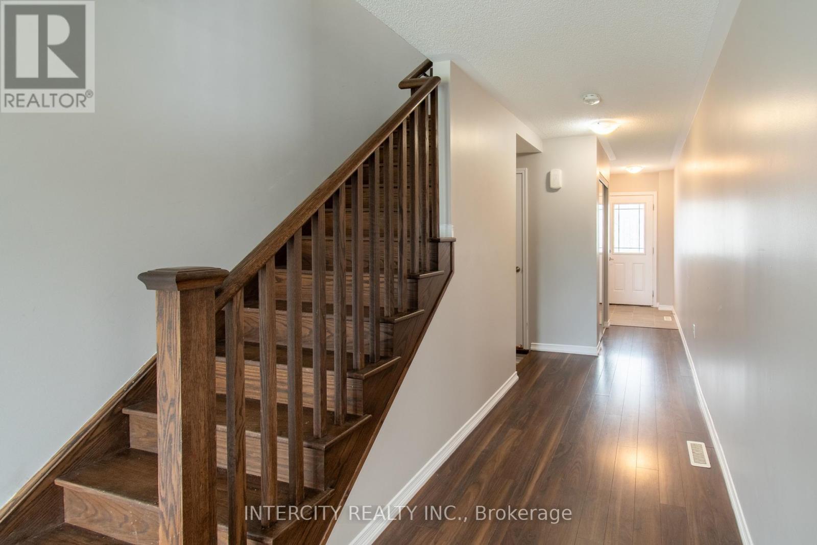 191 Diana Drive, Orillia, Ontario  L3V 8J8 - Photo 4 - S12417300