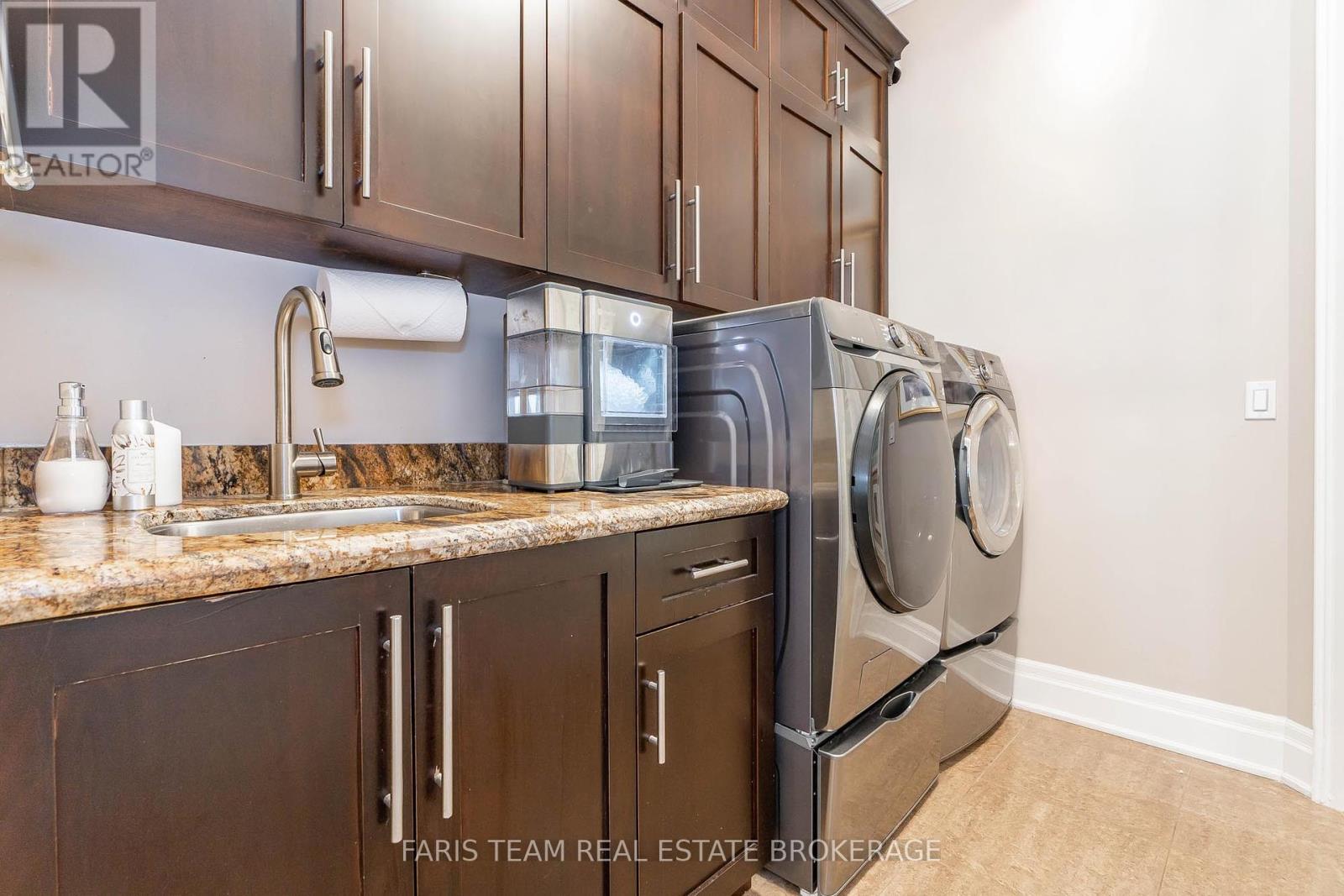 6 Georgina Drive, Barrie, Ontario  L4M 1E9 - Photo 26 - S12417308