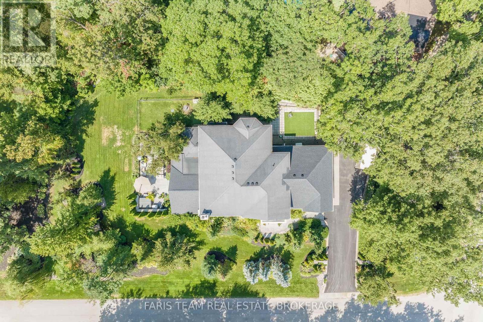 6 Georgina Drive, Barrie, Ontario  L4M 1E9 - Photo 46 - S12417308