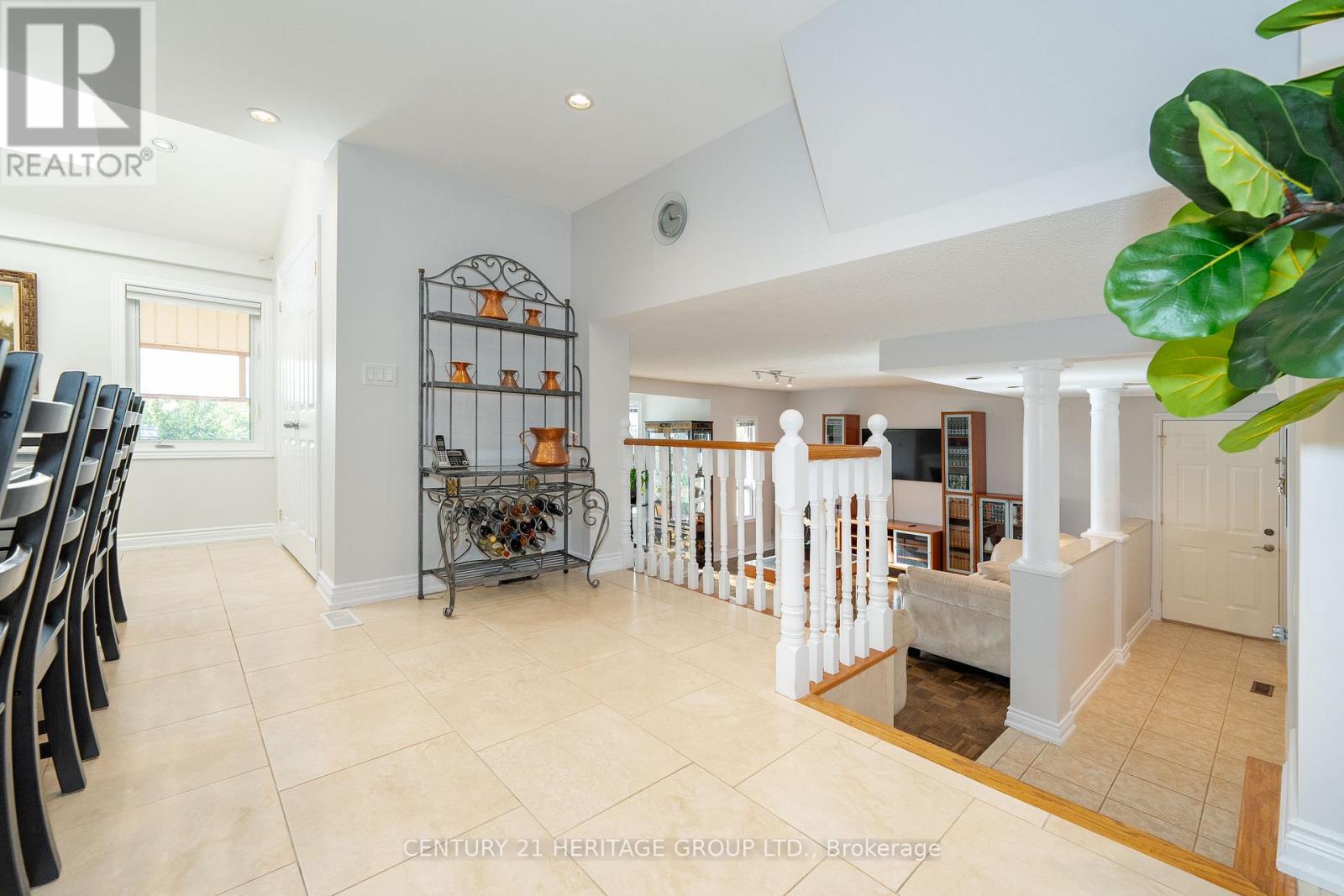 125 Anthony Road, Toronto, Ontario  M3K 1B7 - Photo 11 - W12417320