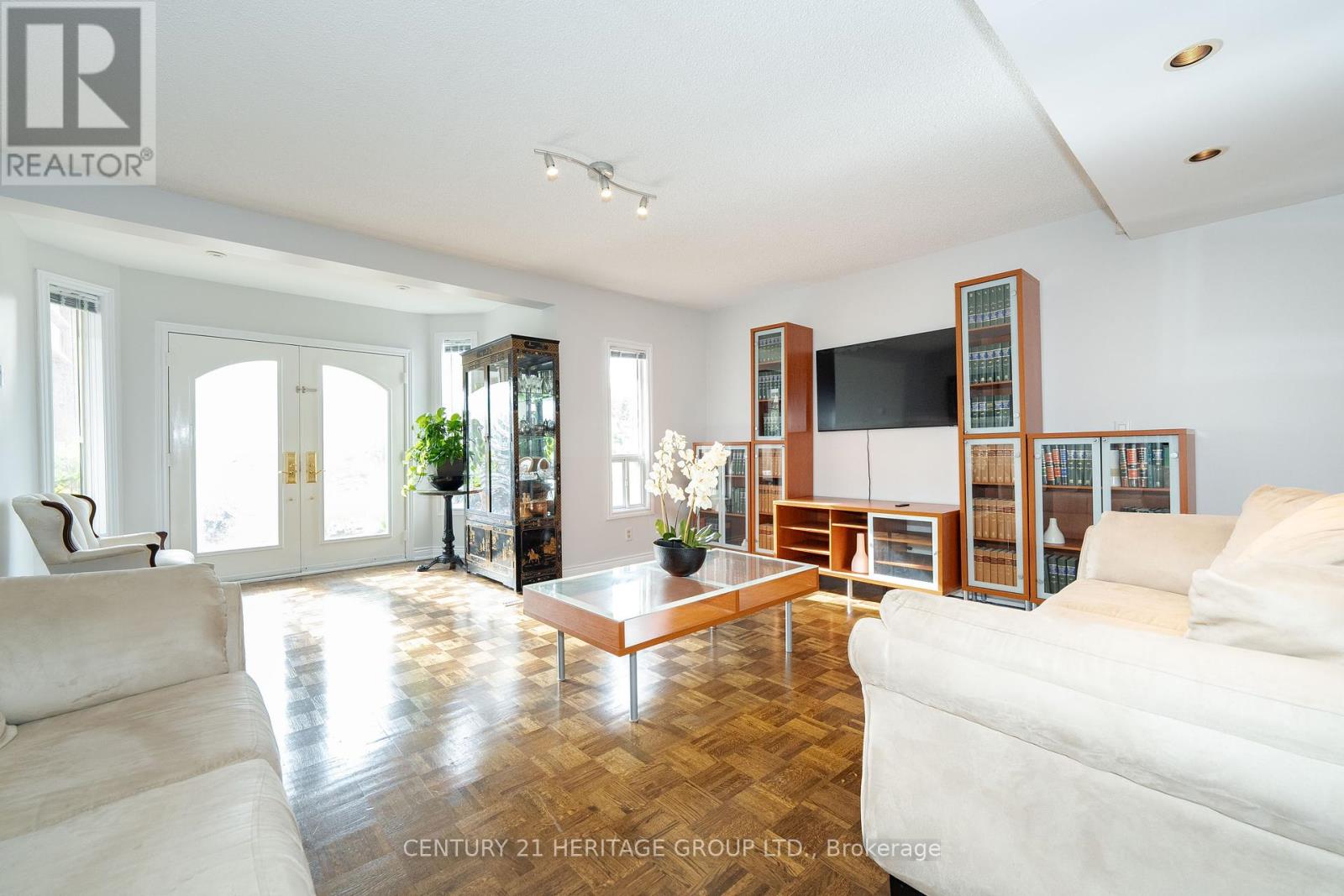 125 Anthony Road, Toronto, Ontario  M3K 1B7 - Photo 12 - W12417320