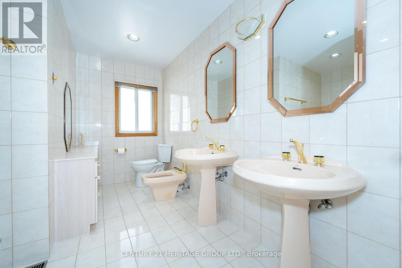 125 Anthony Road, Toronto, Ontario  M3K 1B7 - Photo 18 - W12417320