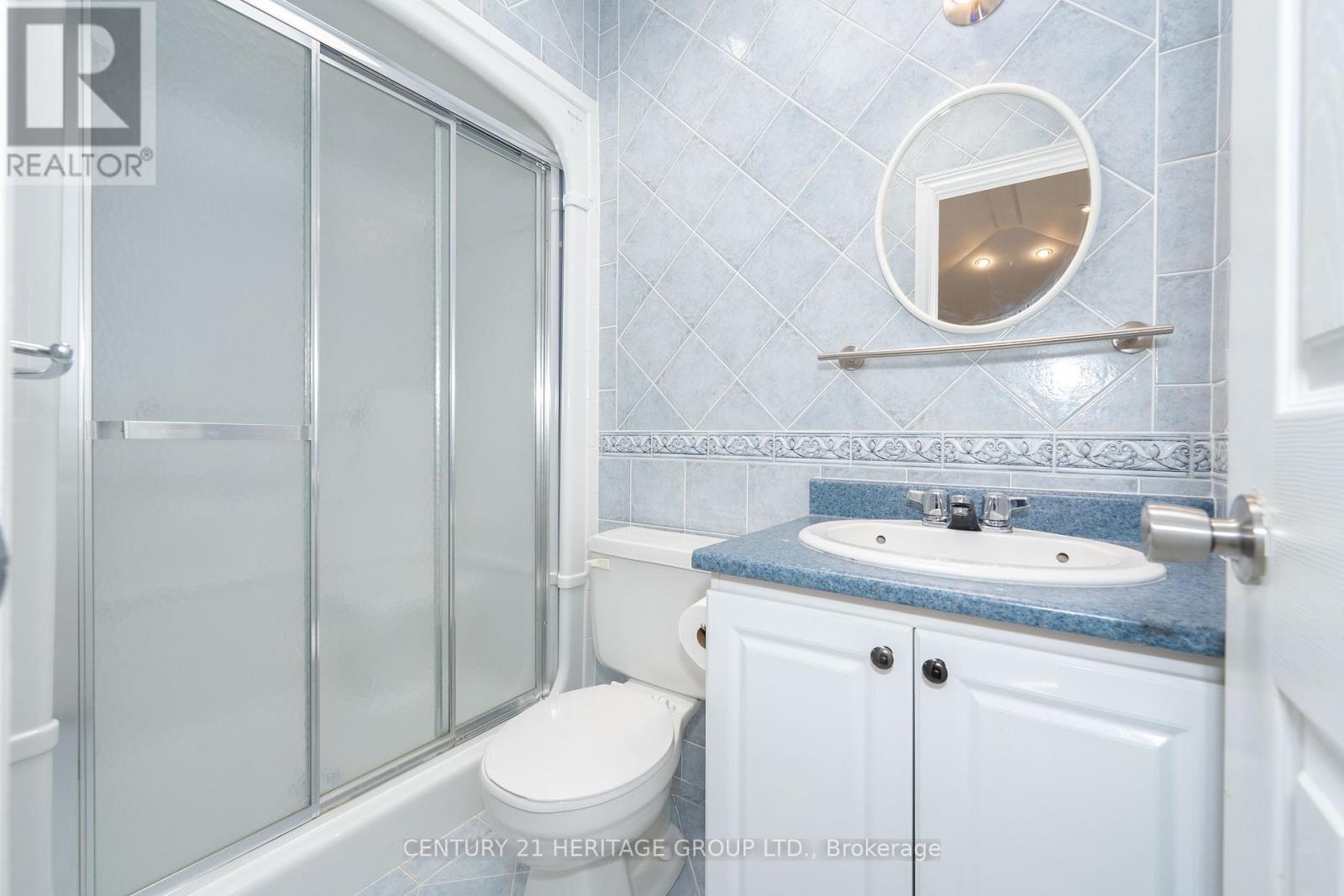 125 Anthony Road, Toronto, Ontario  M3K 1B7 - Photo 20 - W12417320