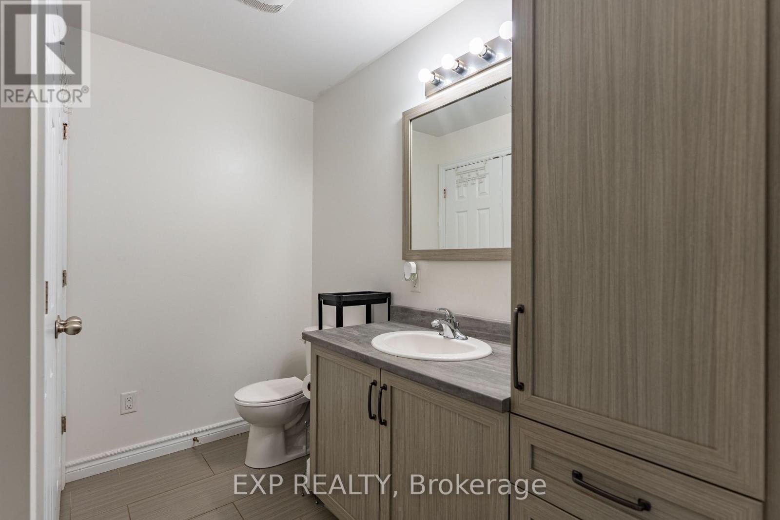 11 Place Madeleine Place, The Nation, Ontario  K0C 2B0 - Photo 18 - X12417339