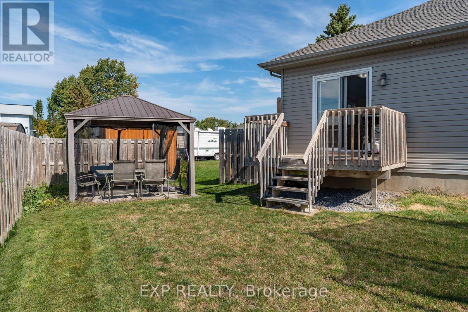 11 Place Madeleine Place, The Nation, Ontario  K0C 2B0 - Photo 44 - X12417339