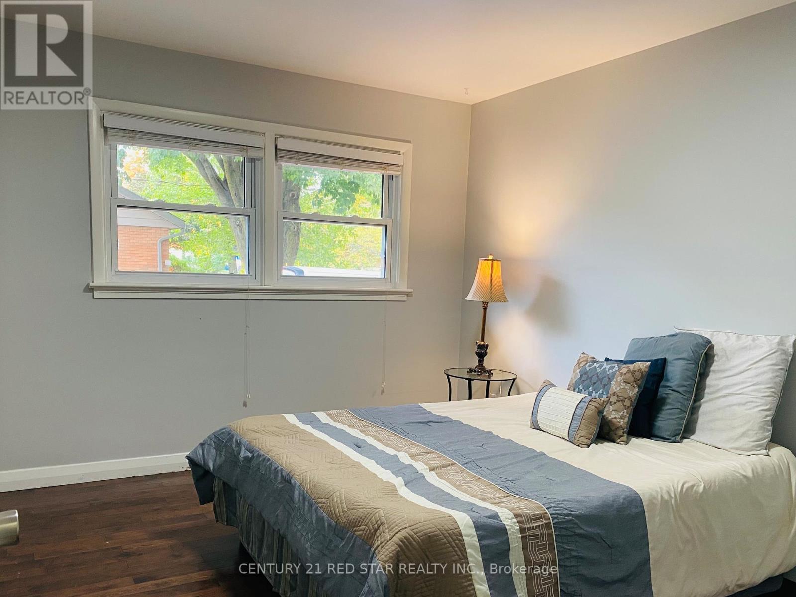 107 Ellis Crescent S, Waterloo, Ontario  N2J 2C1 - Photo 15 - X12389159