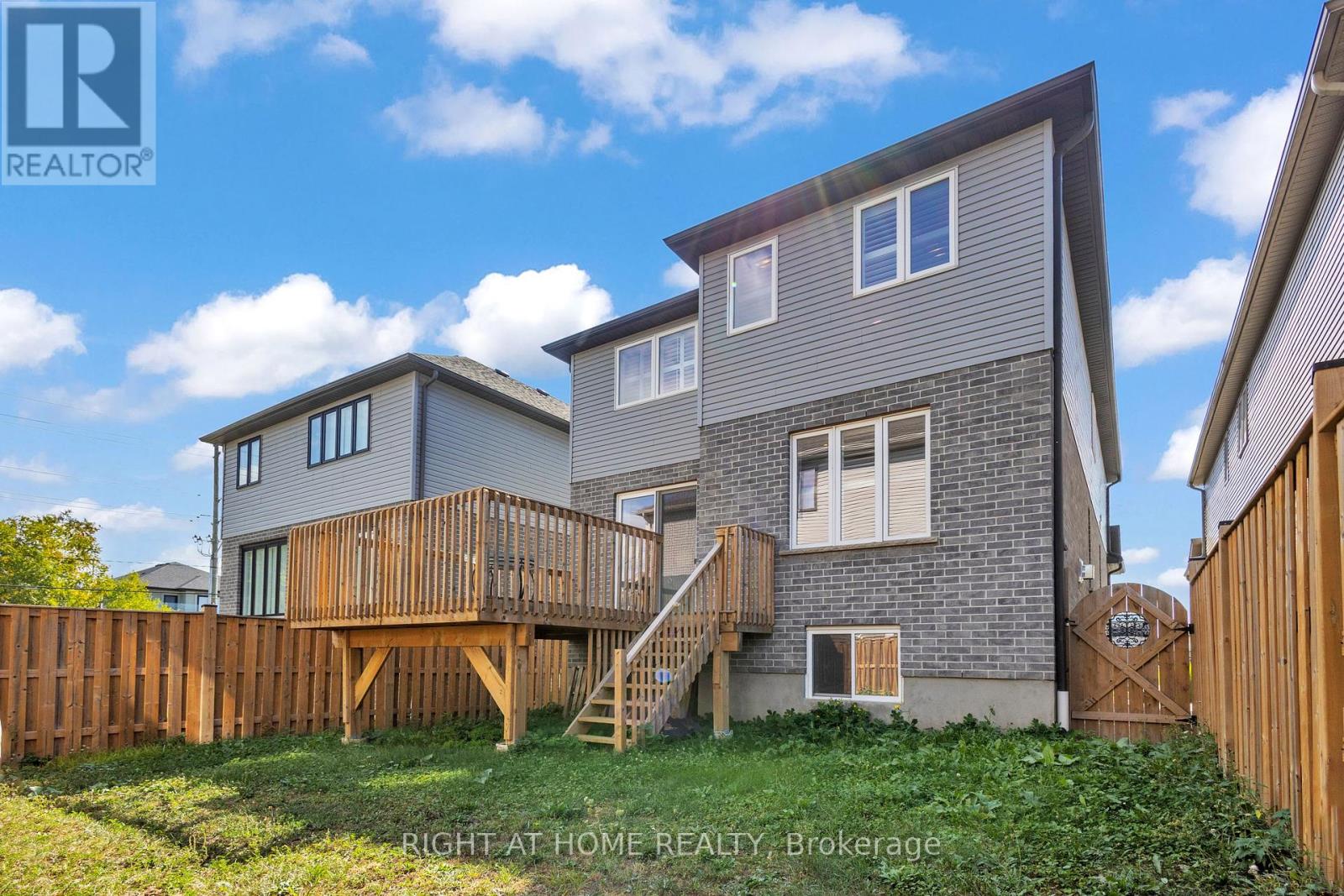 321 Carriage Way, Waterloo, Ontario  N2K 0C2 - Photo 50 - X12417316