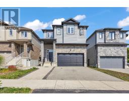 321 CARRIAGE WAY, Waterloo, Ontario