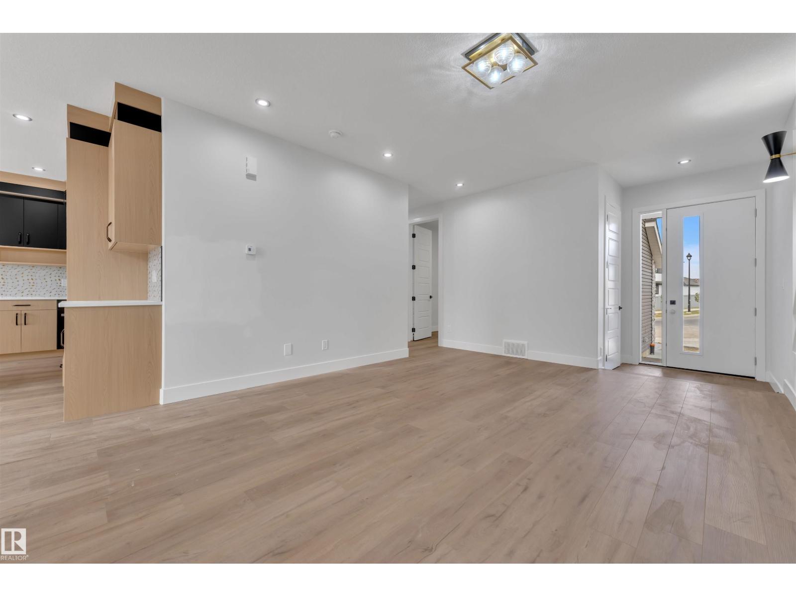 3503 42 Av, Beaumont, Alberta  T4X 3G4 - Photo 8 - E4458804