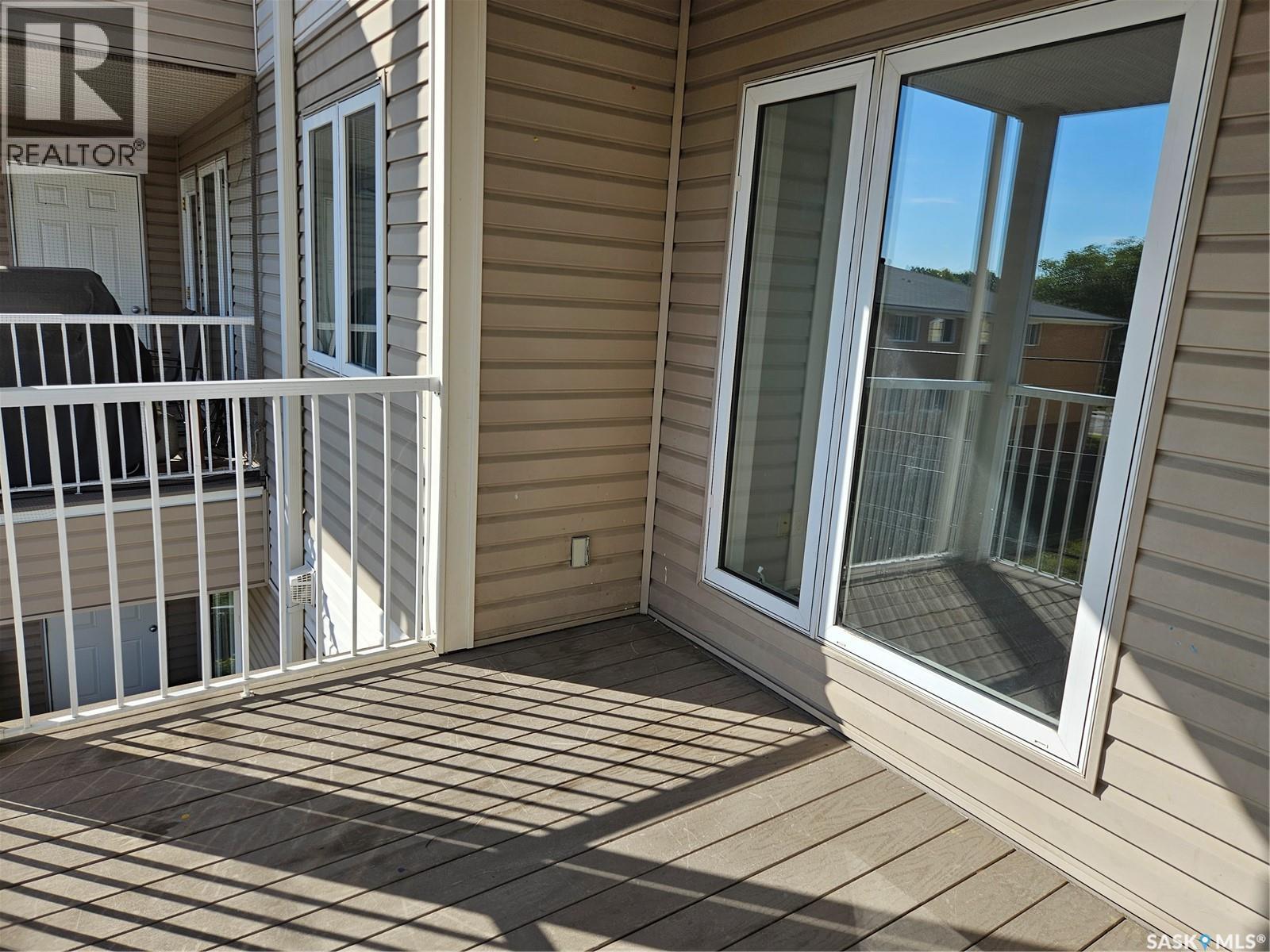 302 3946 Robinson Street, Regina, Saskatchewan  S4S 3C8 - Photo 17 - SK018678