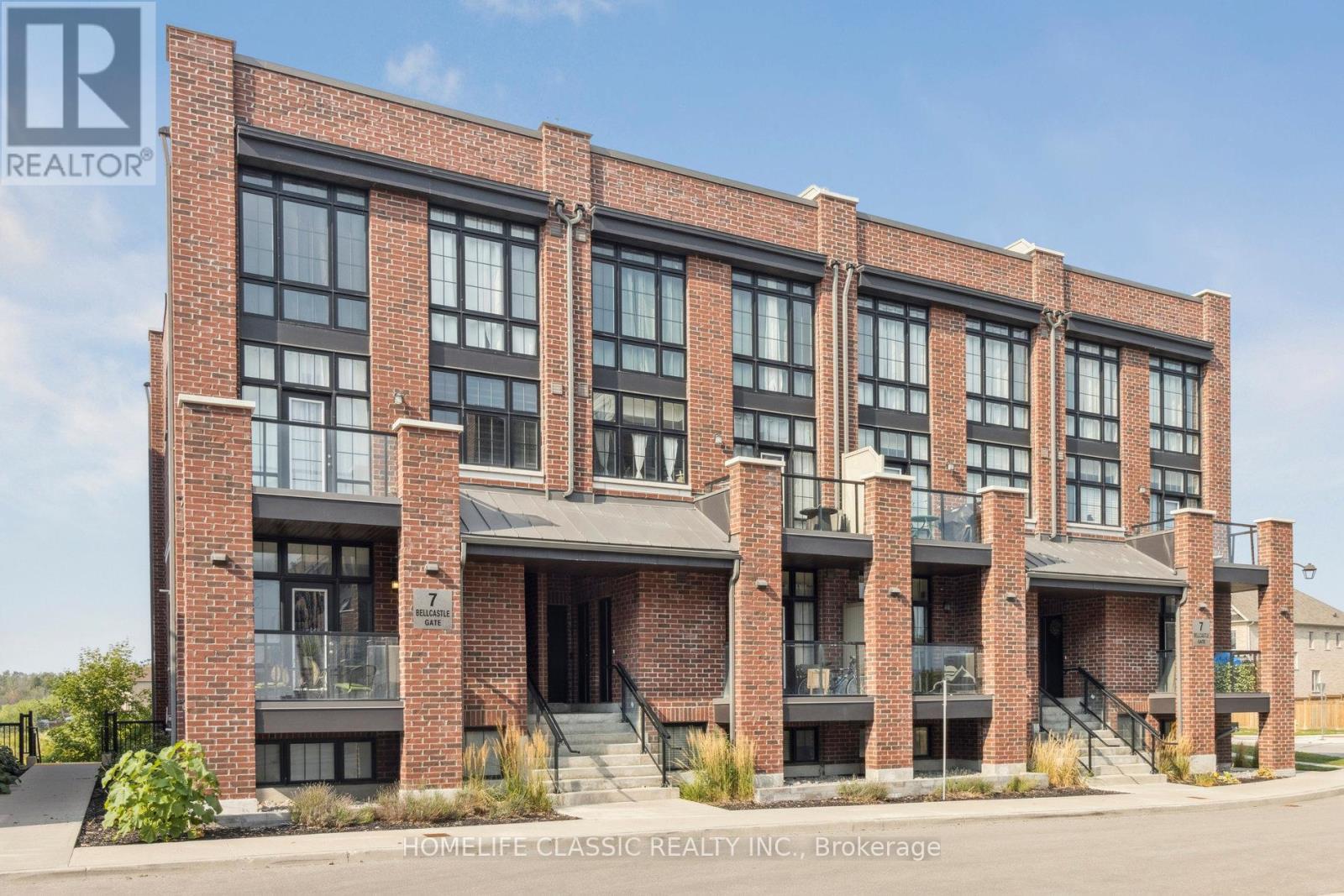 234 - 7 Bellcastle Gate, Whitchurch-Stouffville, Ontario  L4A 4T4 - Photo 4 - N12350440