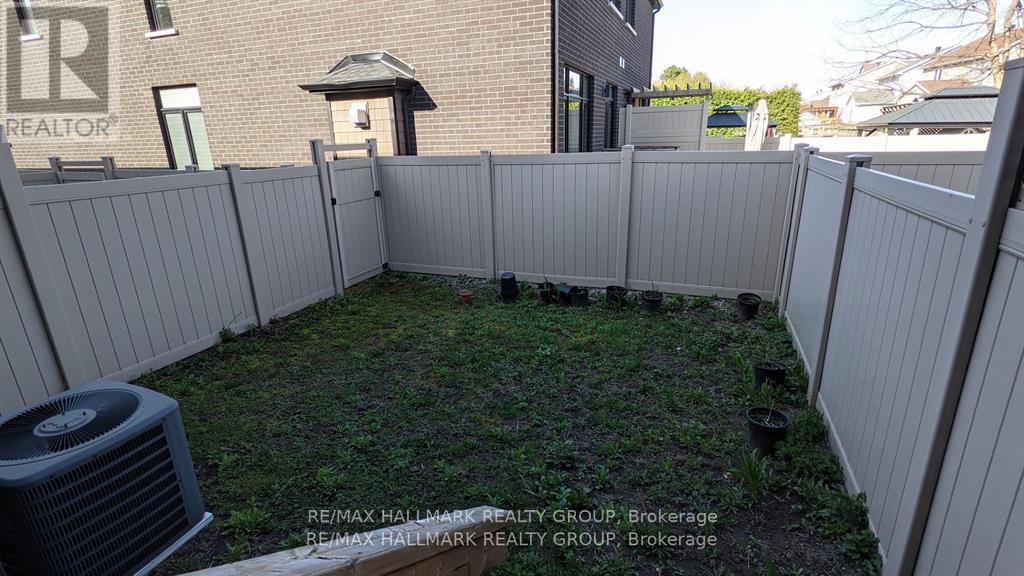 1006 Shefford Road, Ottawa, Ontario  K1J 6X5 - Photo 35 - X12417373