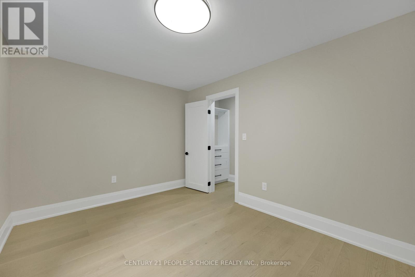 2091 Bridge Road, Oakville, Ontario  L6L 2E8 - Photo 31 - W12305029