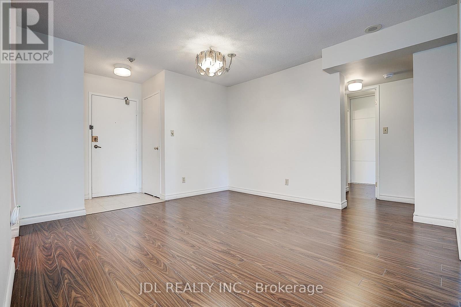 636 - 25 Bamburgh Circle, Toronto (Steeles), Ontario  M1W 3W2 - Photo 4 - E12417342