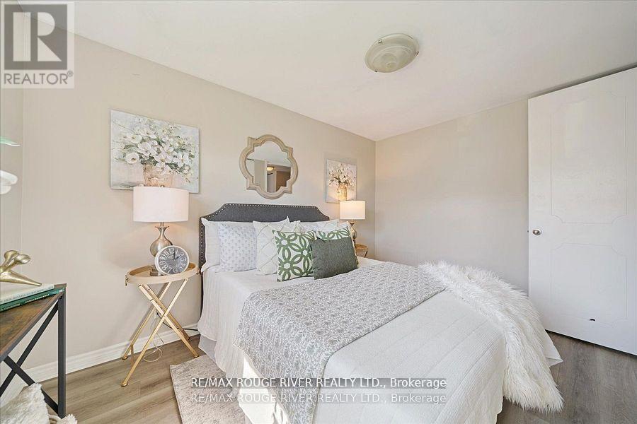 810 Zator Avenue, Pickering, Ontario  L1W 1X9 - Photo 17 - E12417348
