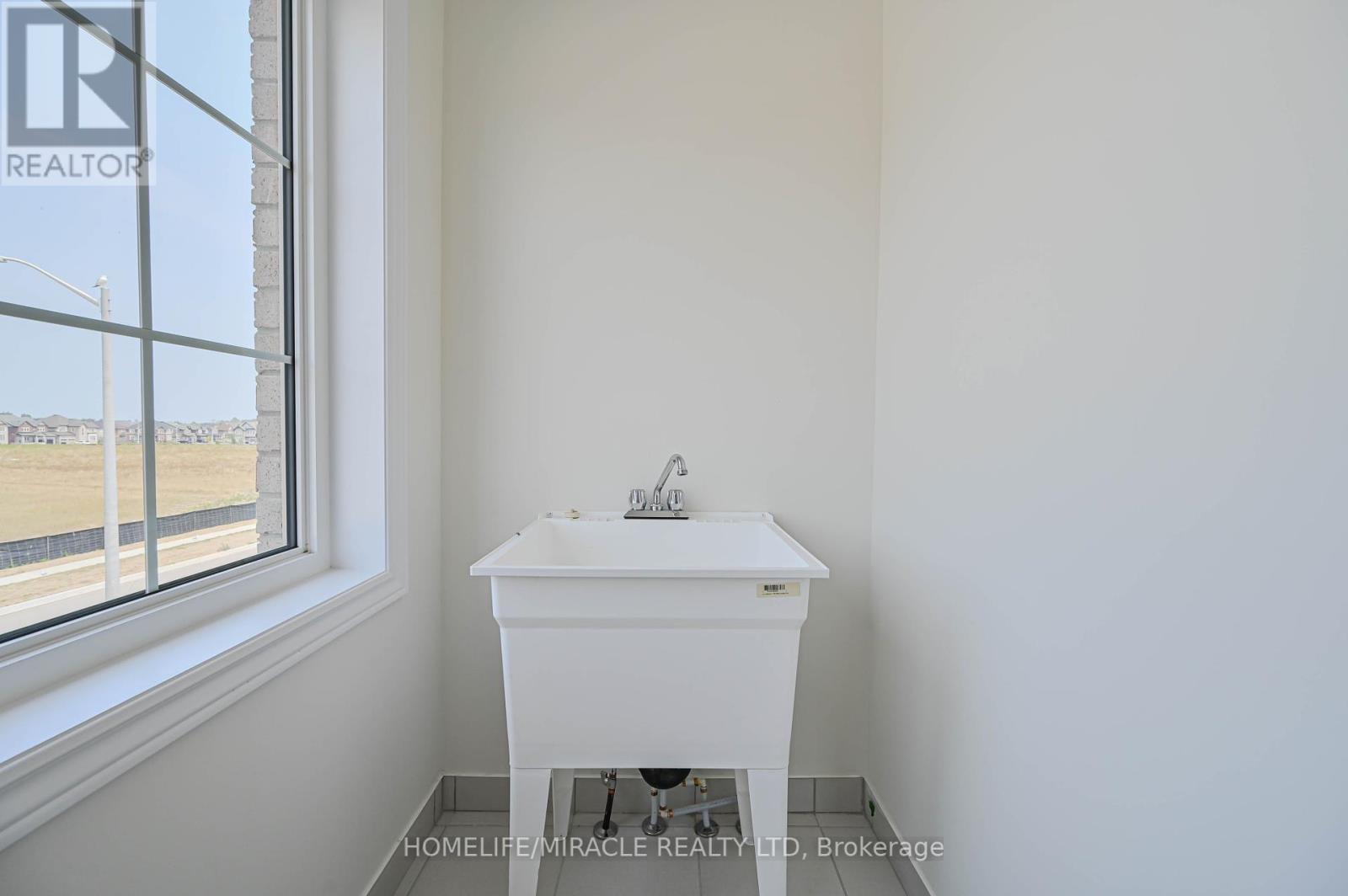 1155 Cole Street, Innisfil, Ontario  L9S 0R3 - Photo 45 - N12417340