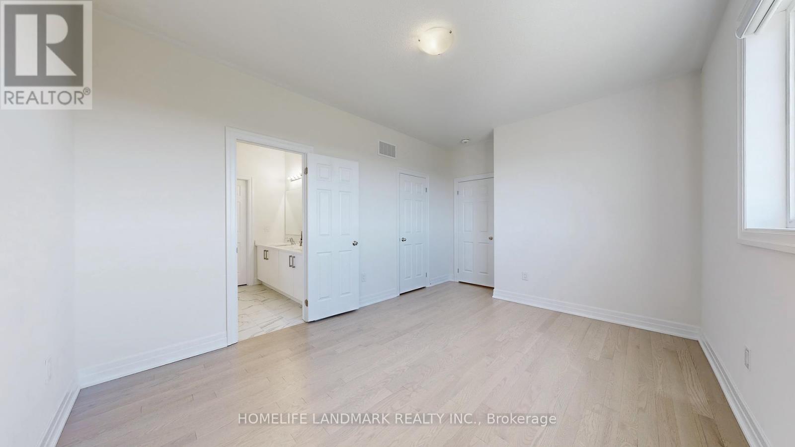 16 Slater Court, East Gwillimbury (Sharon), Ontario  L9N 0P8 - Photo 28 - N12417345