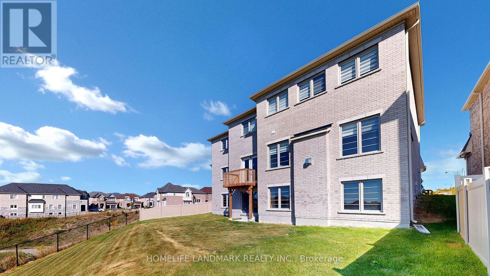 16 Slater Court, East Gwillimbury (Sharon), Ontario  L9N 0P8 - Photo 40 - N12417345
