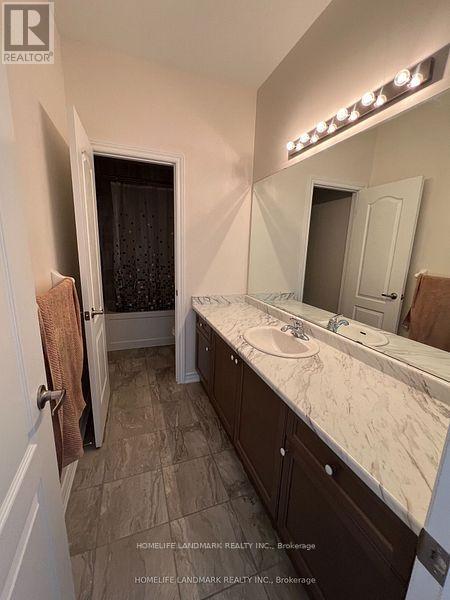 15 Schurman Street, Aurora, Ontario  L4G 1C9 - Photo 18 - N12417379