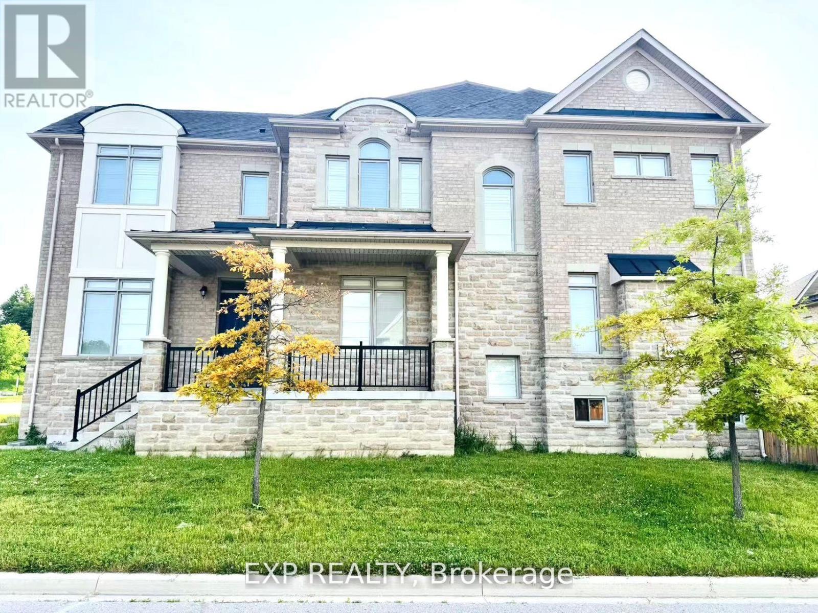 41 Walter Tunny Crescent, East Gwillimbury, Ontario  L9N 0R4 - Photo 2 - N12417380