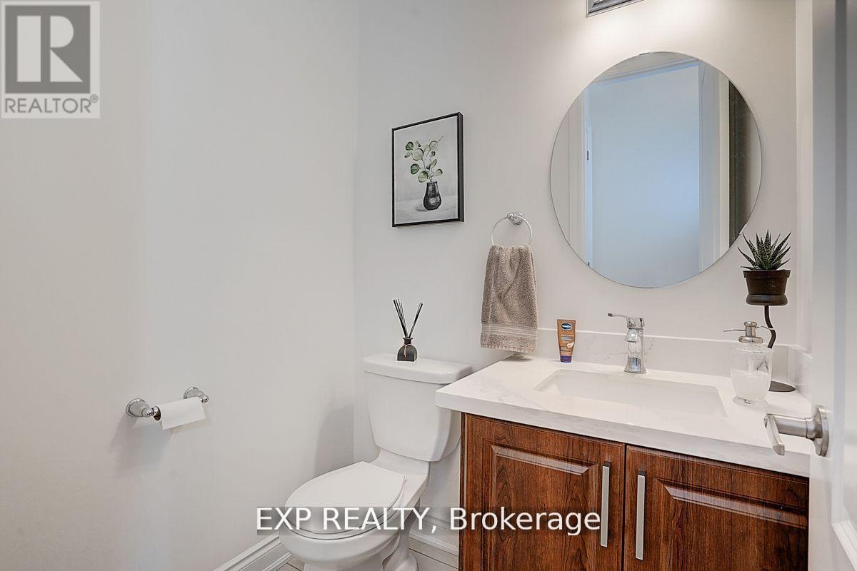 41 Walter Tunny Crescent, East Gwillimbury, Ontario  L9N 0R4 - Photo 20 - N12417380