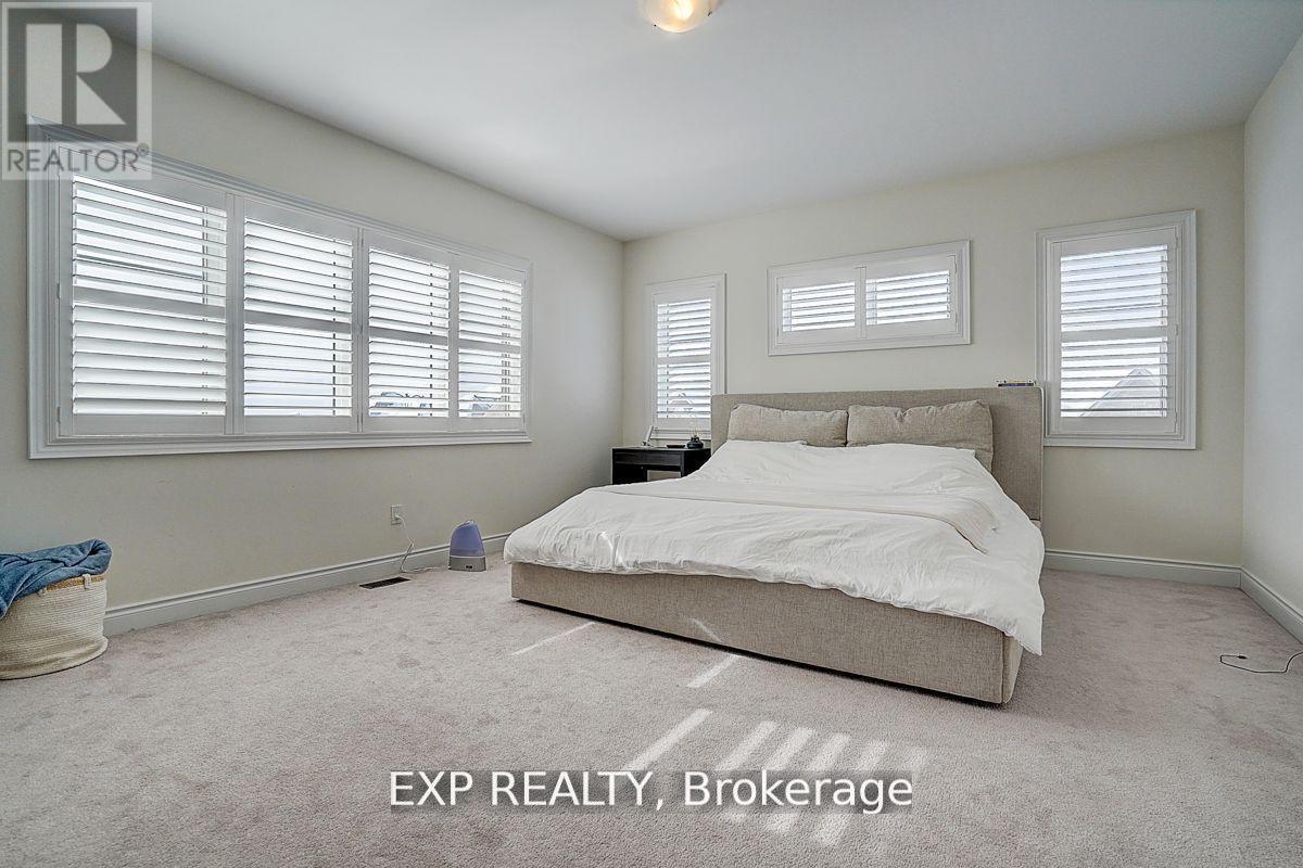 41 Walter Tunny Crescent, East Gwillimbury, Ontario  L9N 0R4 - Photo 24 - N12417380