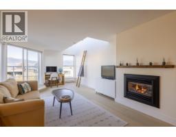 2240 YORK AVENUE, Vancouver, British Columbia