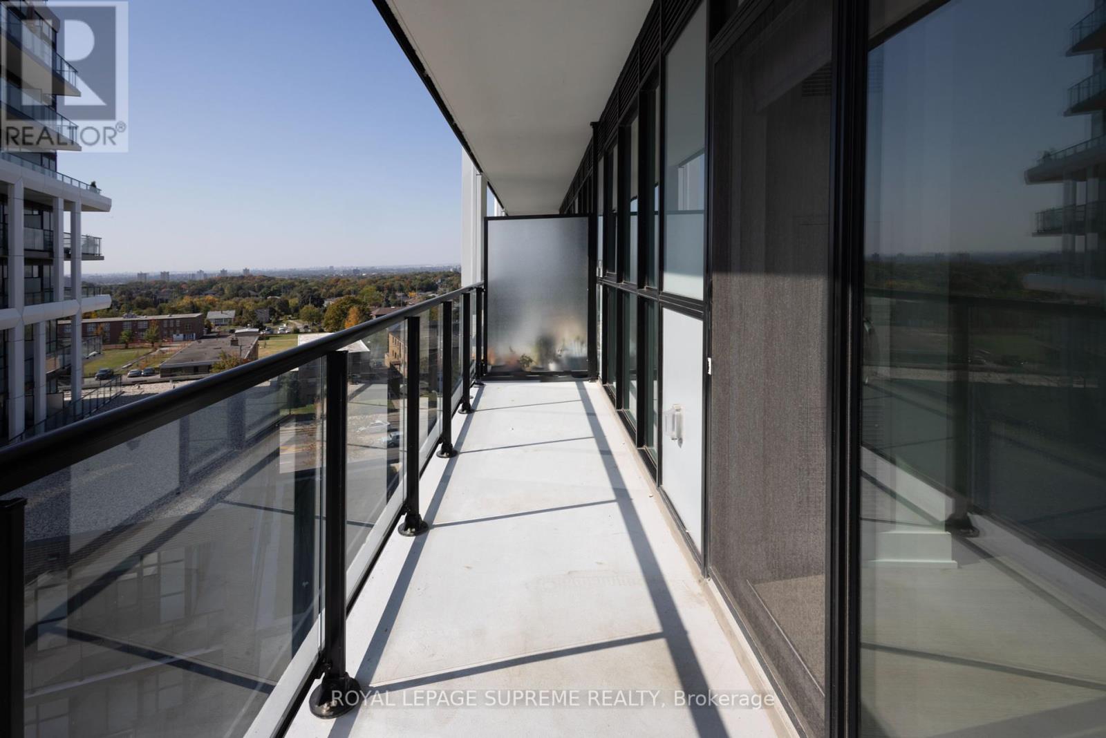 618 - 60 George Butchart Drive, Toronto, Ontario  M3K 0E1 - Photo 12 - W12417344