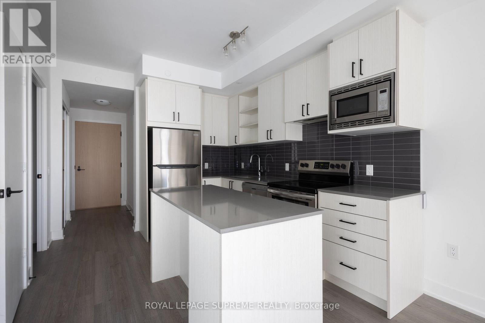 618 - 60 George Butchart Drive, Toronto, Ontario  M3K 0E1 - Photo 3 - W12417344