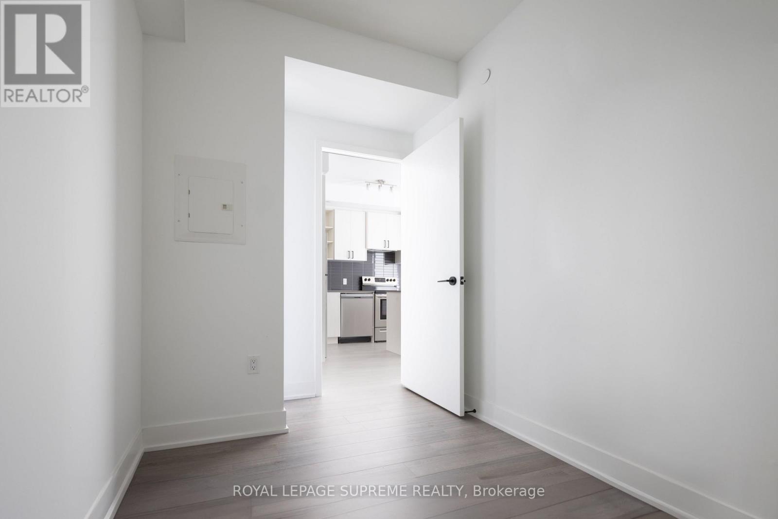 618 - 60 George Butchart Drive, Toronto, Ontario  M3K 0E1 - Photo 7 - W12417344