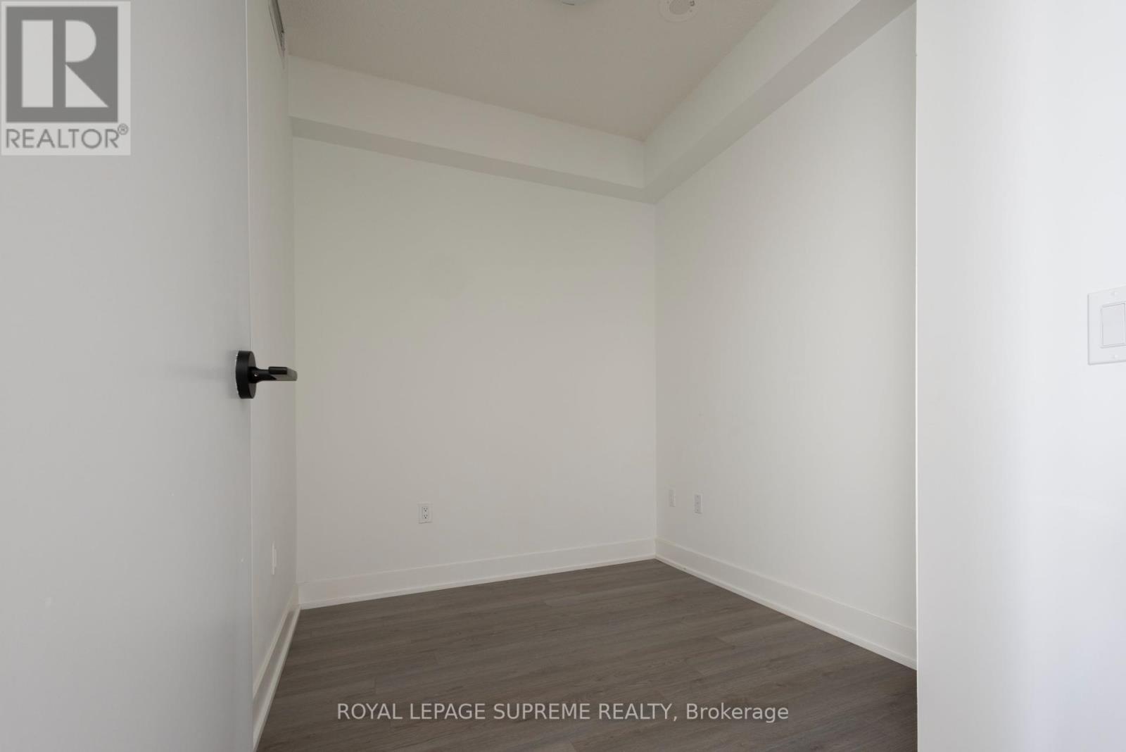 618 - 60 George Butchart Drive, Toronto, Ontario  M3K 0E1 - Photo 8 - W12417344