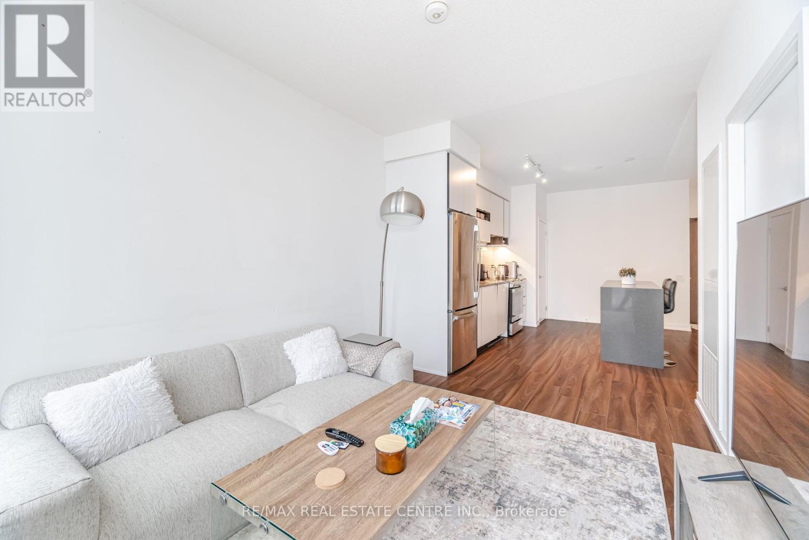 4302 - 4065 Confederation Parkway, Mississauga, Ontario  L5B 0L4 - Photo 16 - W12417372
