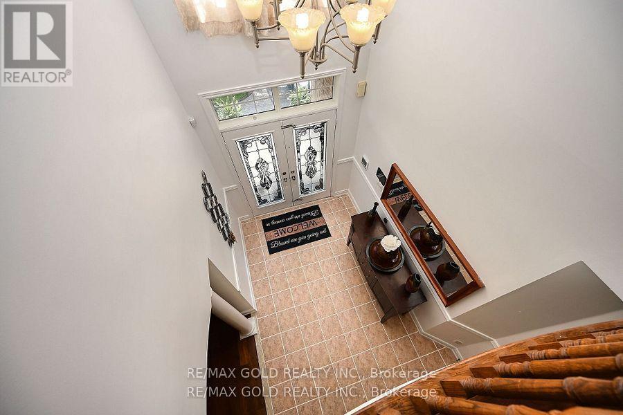 42 Louvain Drive, Brampton, Ontario  L6P 1W7 - Photo 40 - W12417381