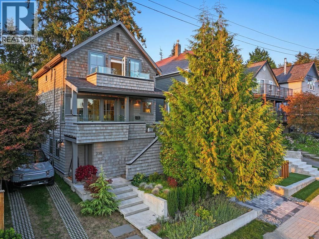 230 E 28 STREET, North Vancouver, British Columbia