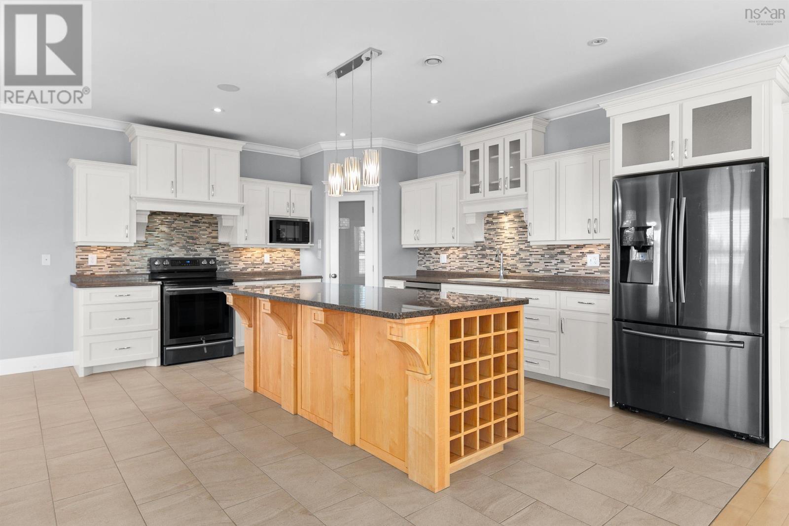 195 Peachtree Hill, Dartmouth, Nova Scotia  B2W 0H9 - Photo 12 - 202521126