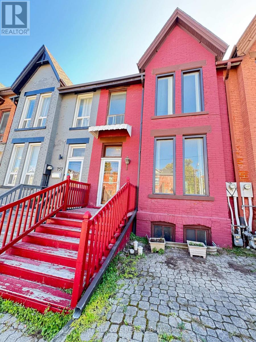 755 Gerrard Street E, Toronto, Ontario  M4M 1Y5 - Photo 2 - E12417390