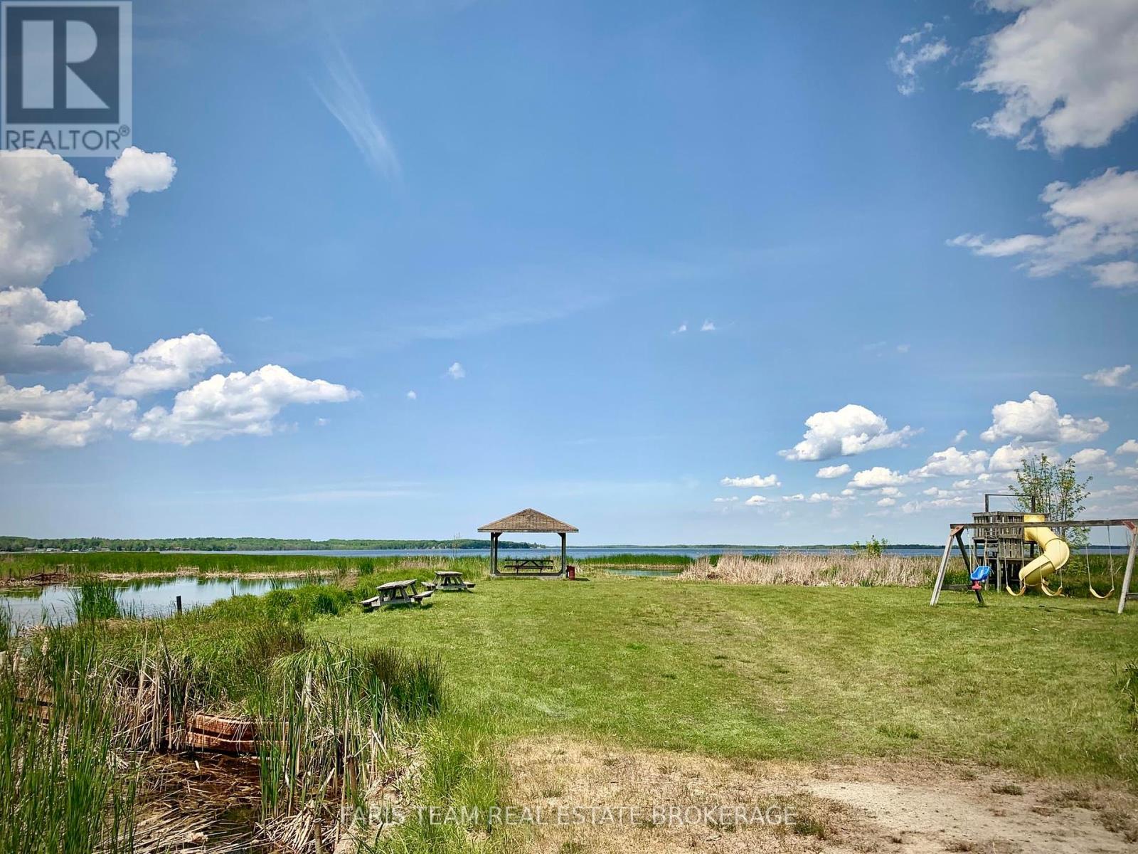 7 Delta Drive, Tay, Ontario  L0K 2C0 - Photo 33 - S12417386