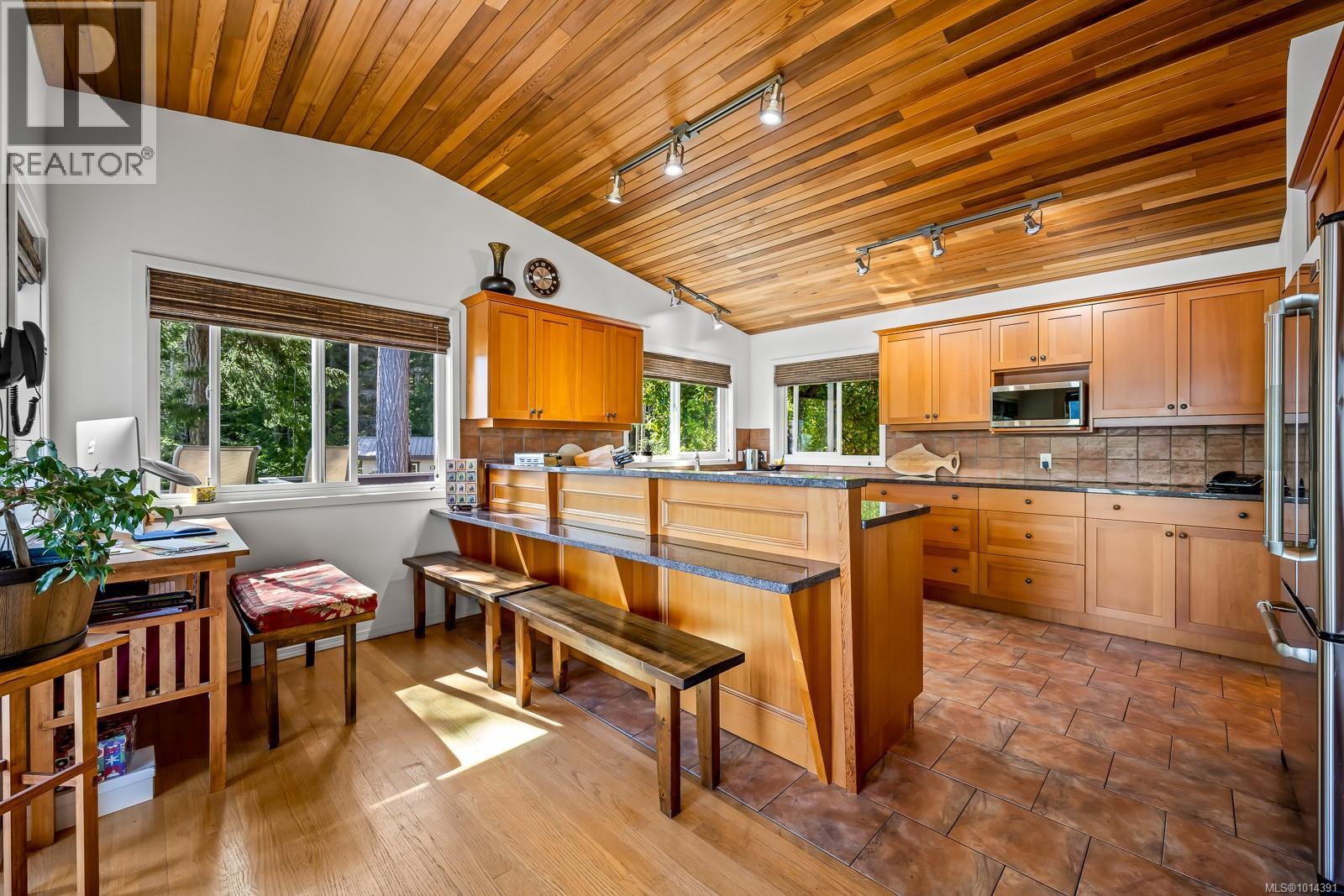 4940 East Rd, Denman Island, British Columbia  V0R 1T0 - Photo 17 - 1014391