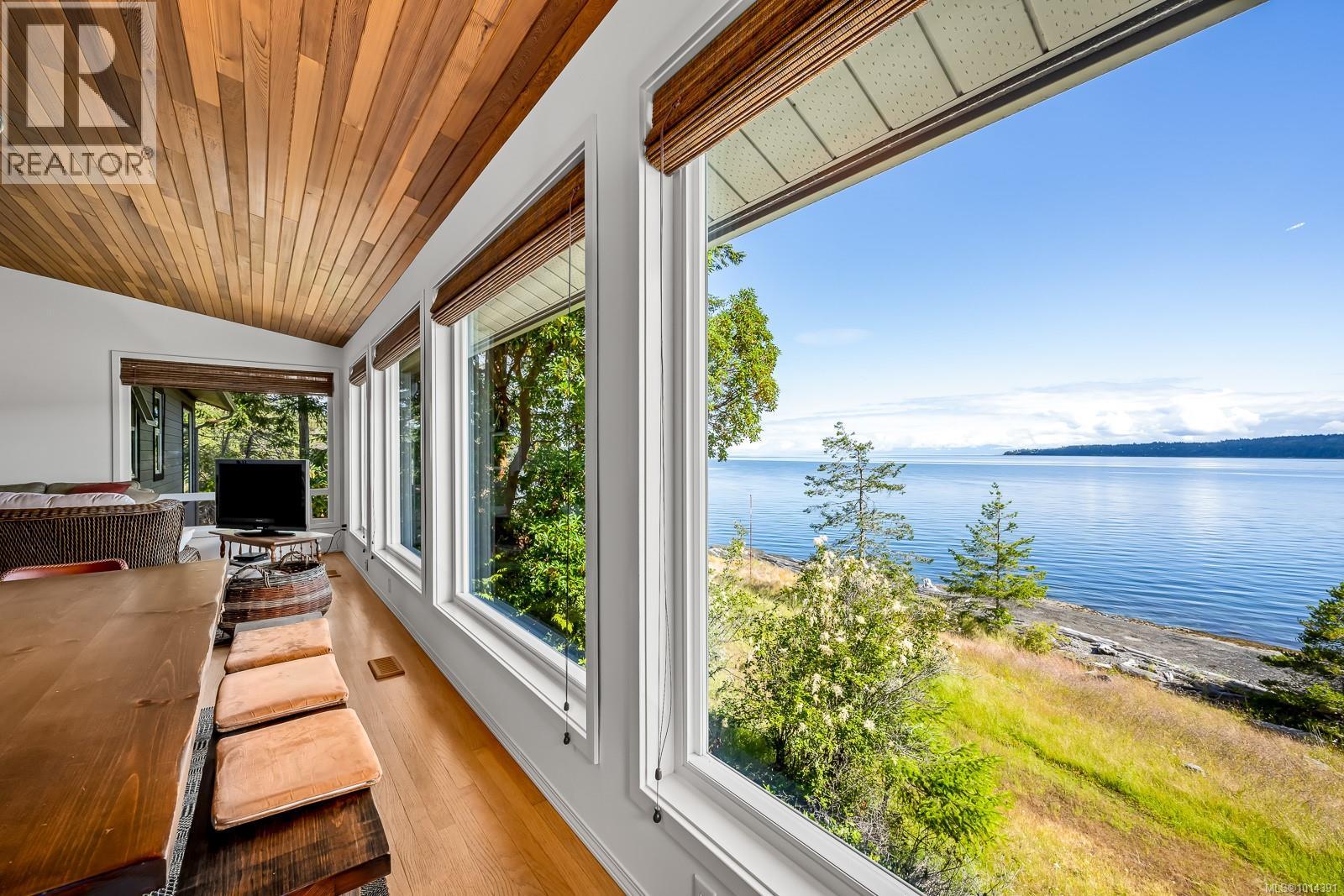 4940 East Rd, Denman Island, British Columbia  V0R 1T0 - Photo 8 - 1014391