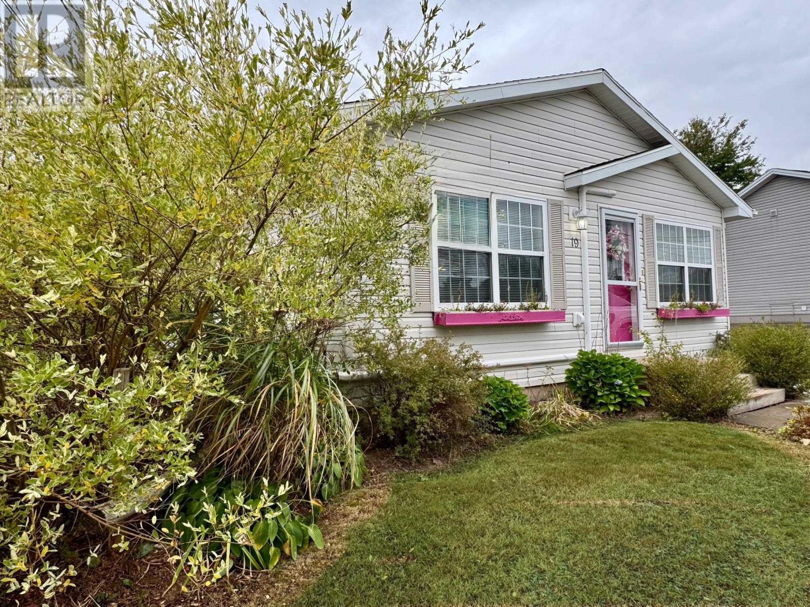19 Deep River Drive, River Ridge Estates, Charlottetown, Prince Edward Island  C1C 1S3 - Photo 35 - 202523889