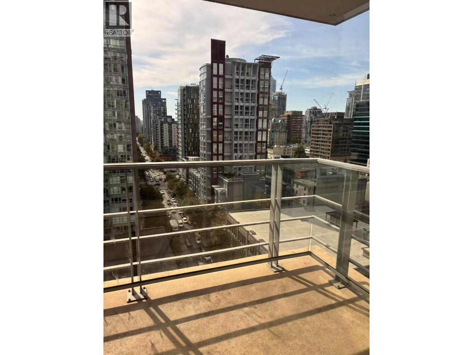 1503 565 Smithe Street, Vancouver, British Columbia  V6B 0E4 - Photo 2 - R3048543