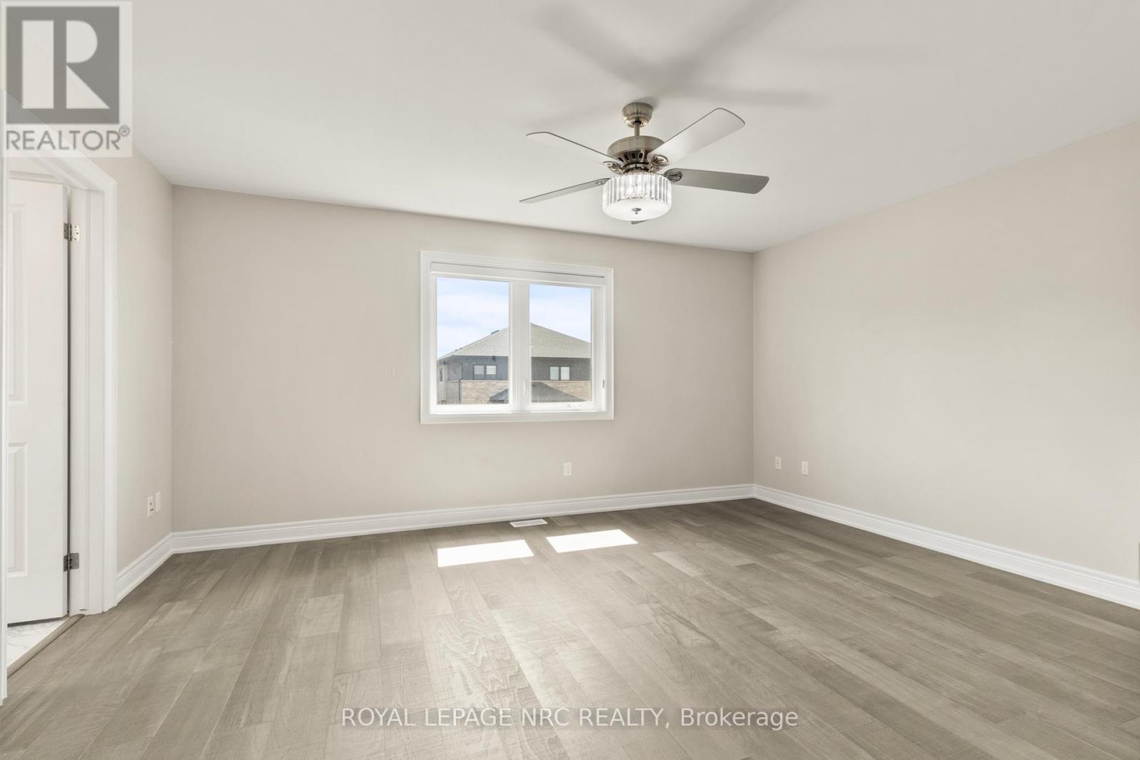 Upper Level - 25 Autumn Avenue, Thorold, Ontario  L2V 0H2 - Photo 18 - X12417394