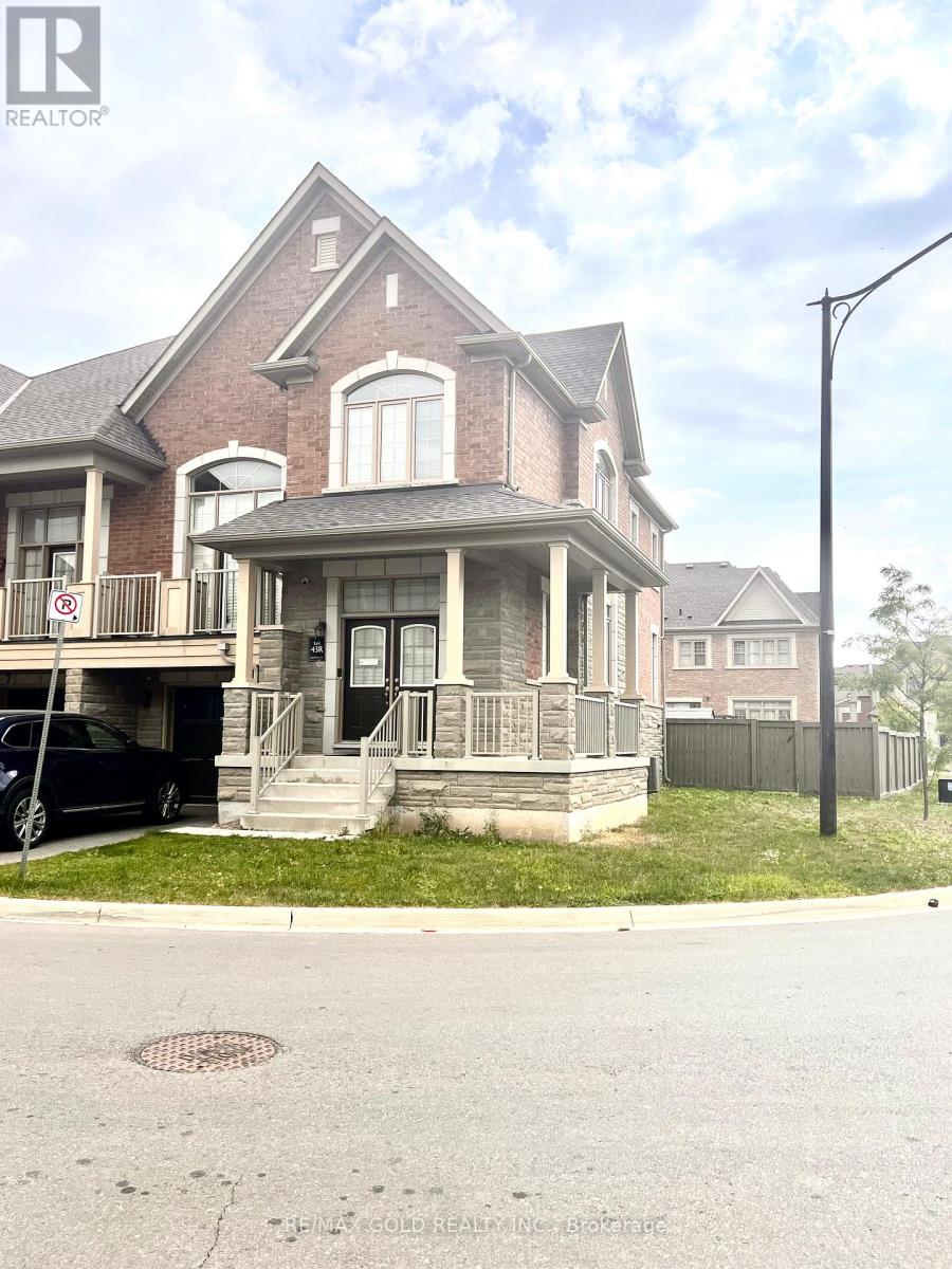 5 Faders Drive, Brampton, Ontario  L7A 4Y2 - Photo 2 - W12415329
