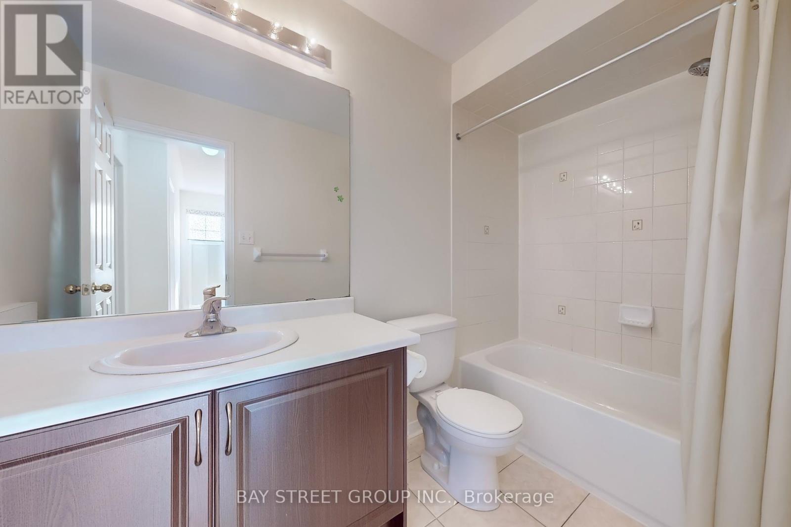 82 Coleluke Lane, Markham, Ontario  L3S 0B7 - Photo 21 - N12417405