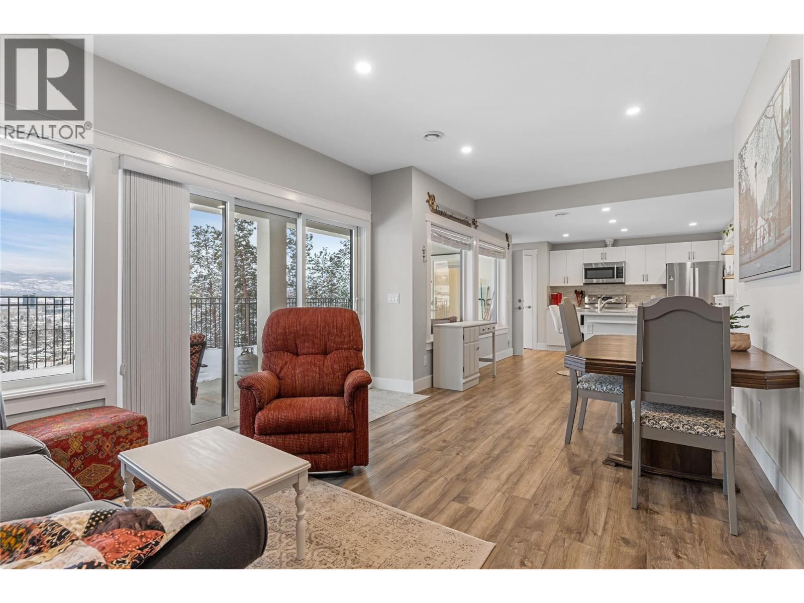1325 Sladen Crescent Kelowna Photo 30