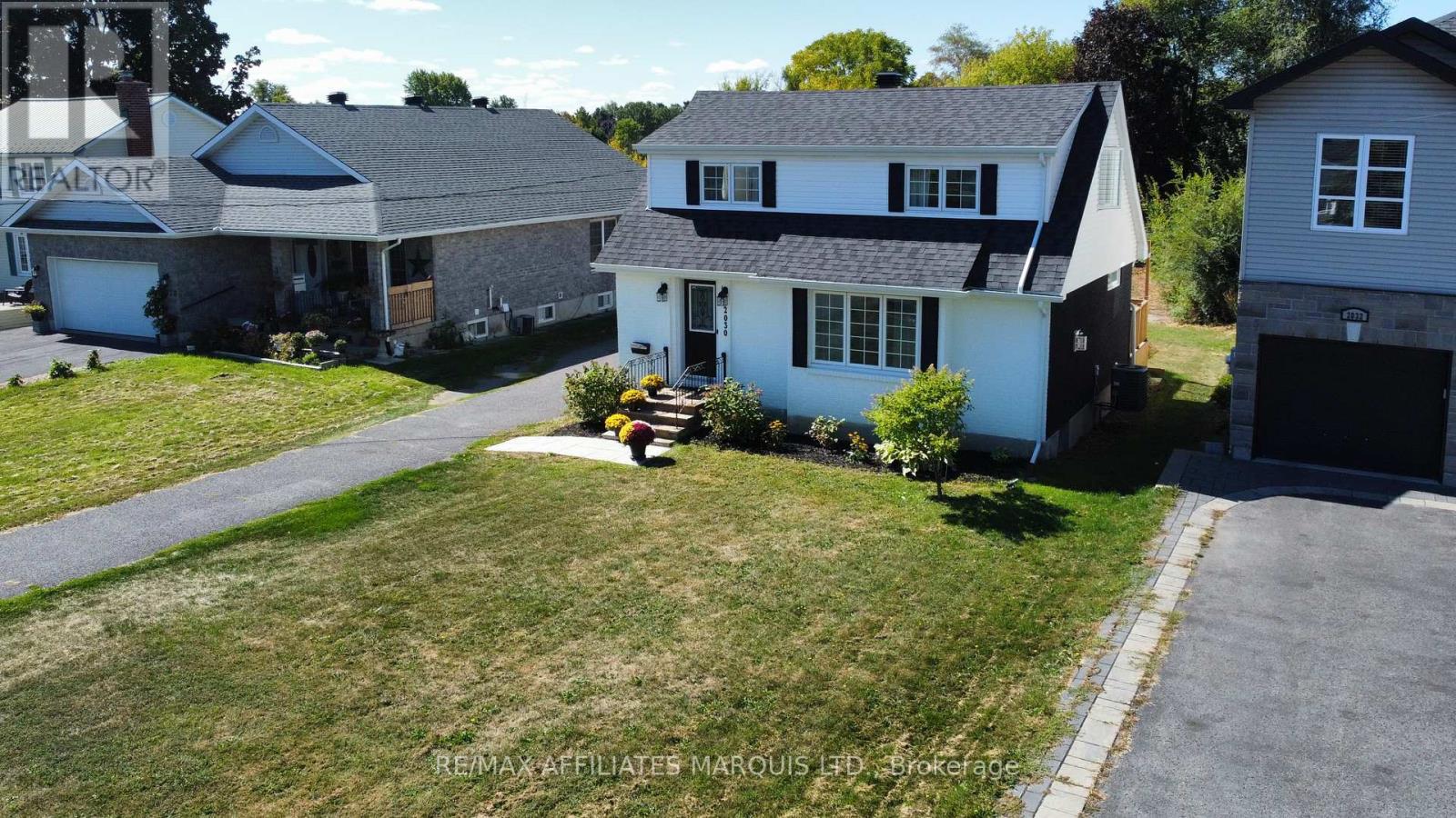 2030 Pitt Street, Cornwall, Ontario  K6J 5G1 - Photo 2 - X12417418
