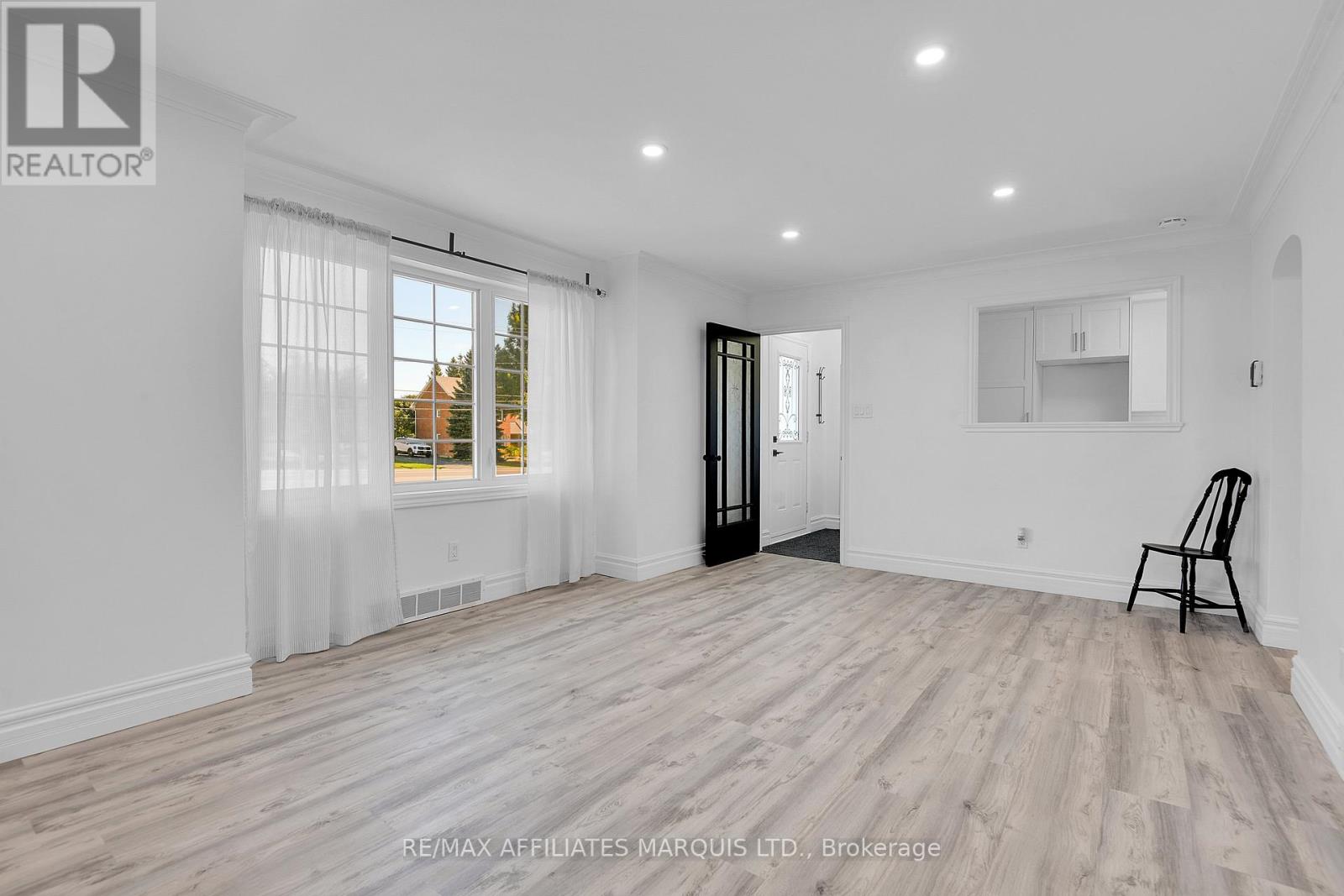 2030 Pitt Street, Cornwall, Ontario  K6J 5G1 - Photo 4 - X12417418